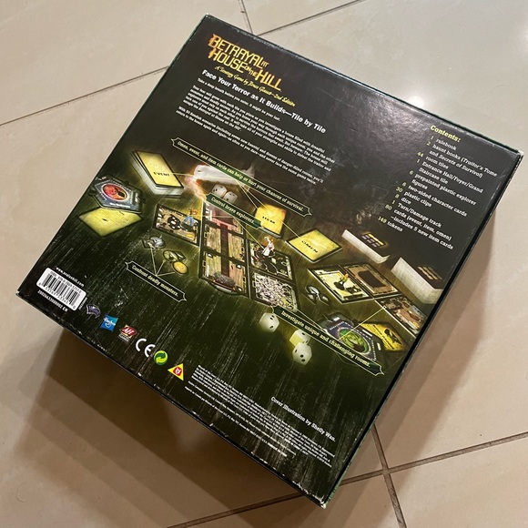 BETRAYAL AT HOUSE ON THE HILL. 2ND EDITION - Picture 3 of 4